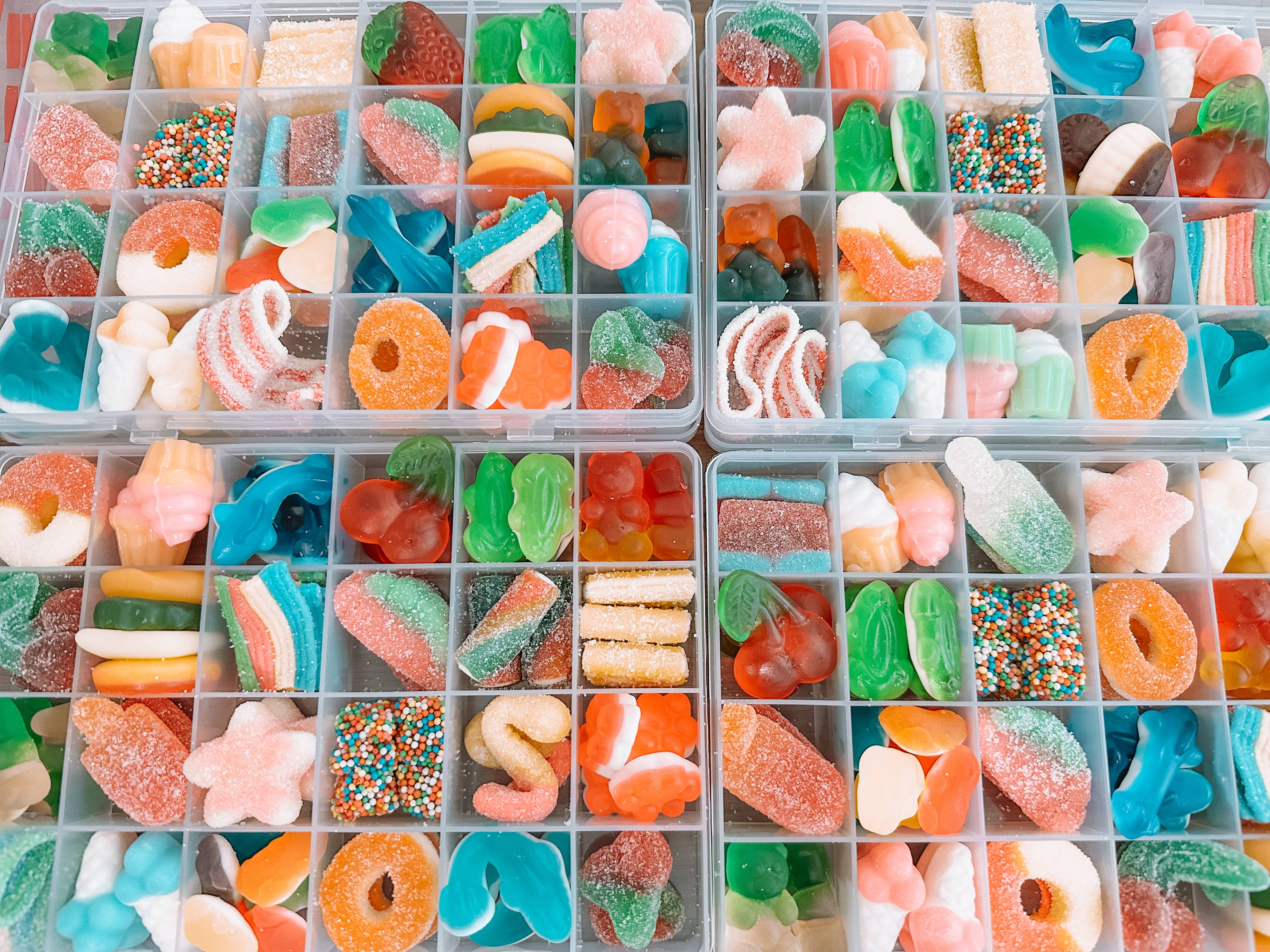 Candy by J.Co - Wholesale Gummy - Rainbow Snackle Box {candy box}6