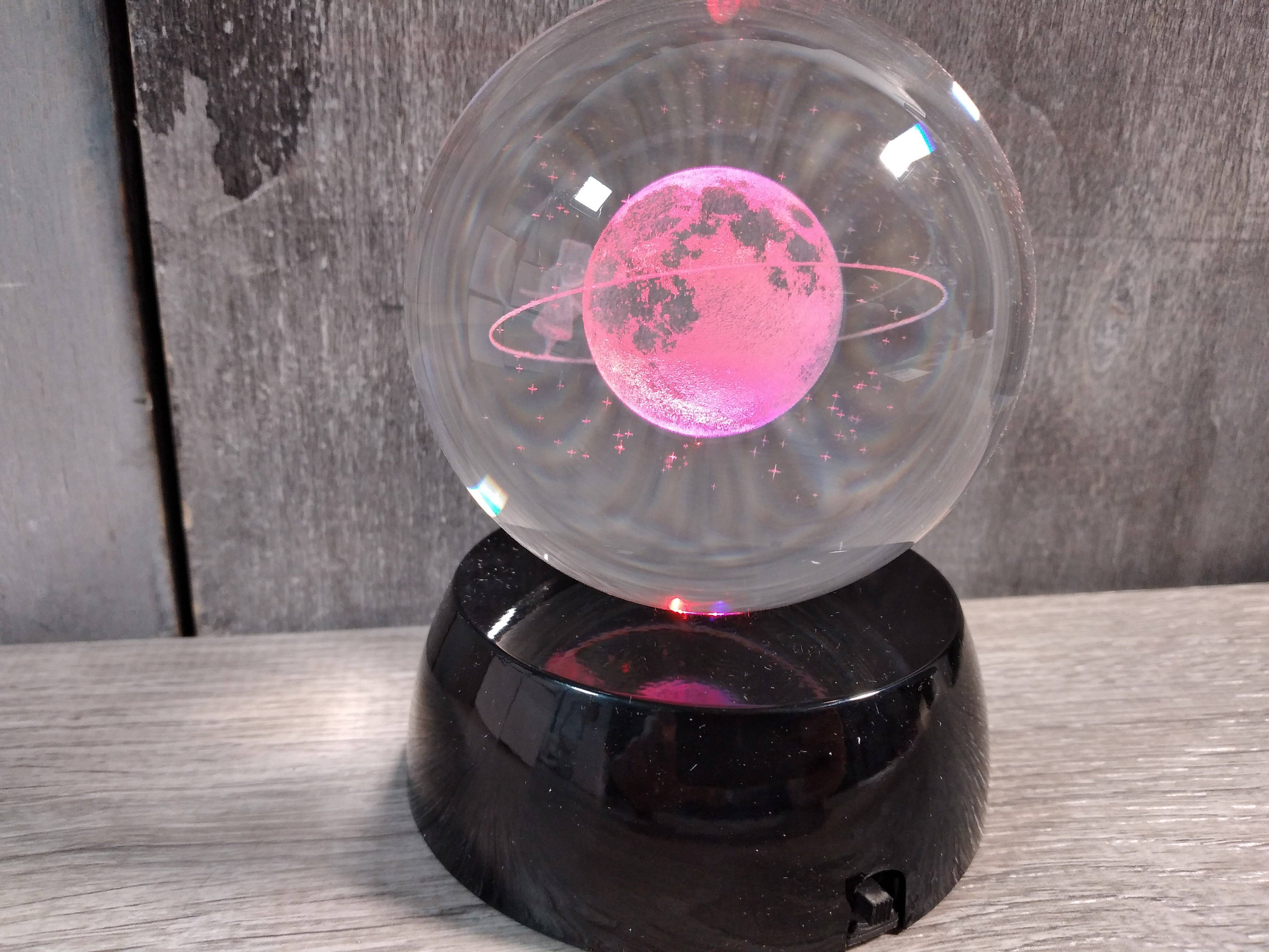 Keystone Crystals - Vente Décorations de table - Sphère en verre gravée au laser 80 mm8