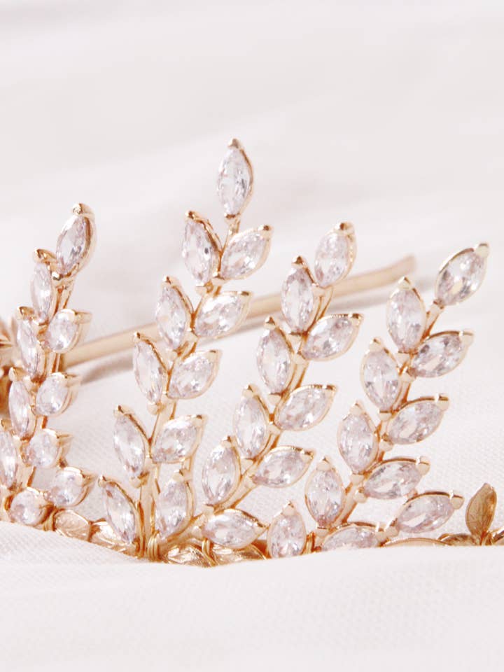 Brudekrans "Romantisk bryllup" for engroshandel hos Lily in love