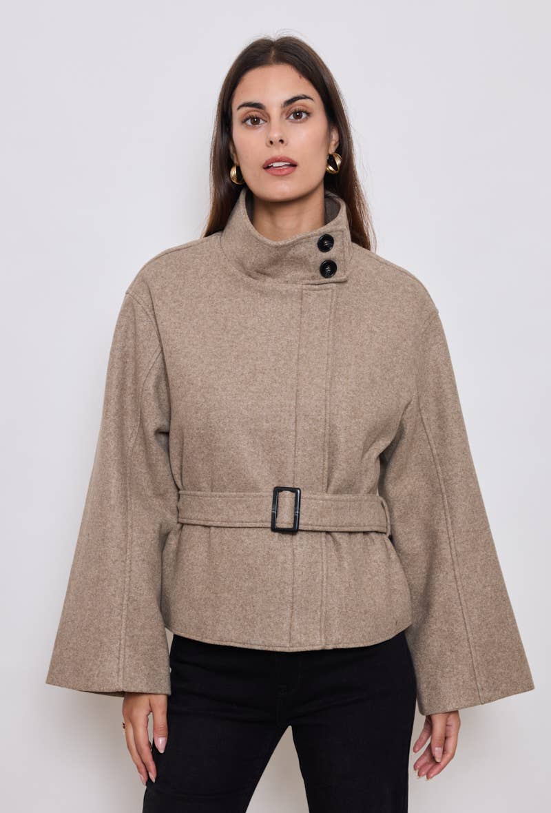 KY CREATION PARIS - Wholesale Jas - Dames - Dubbelknoop colbert van wol met opstaande kraag2