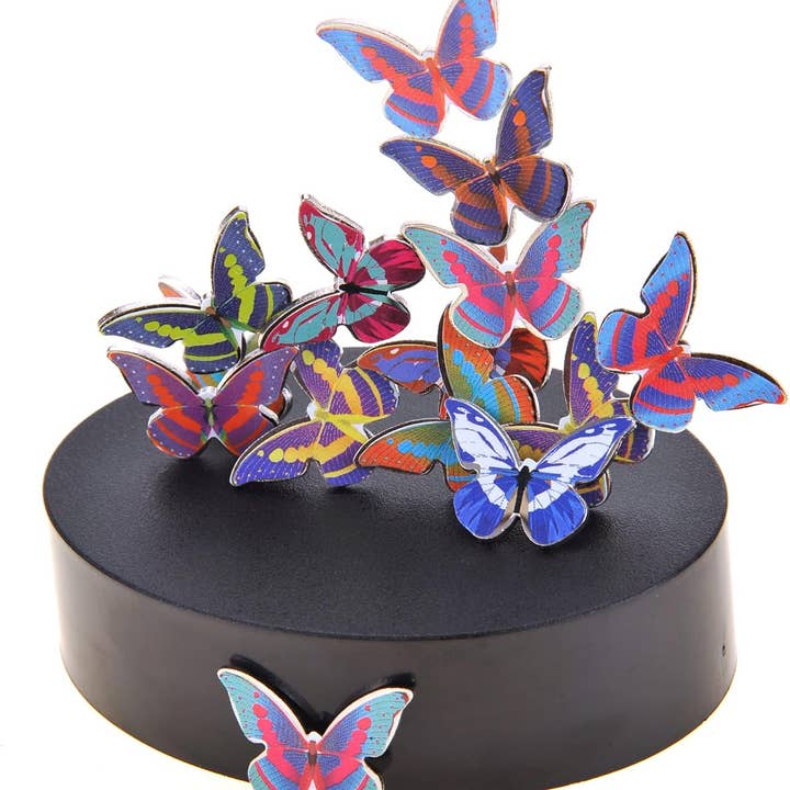 AZ Trading & Import (Toys, RC Toys & More) - Wholesale Magnet - Magnetic Desktop Sculpture (Butterfly)1