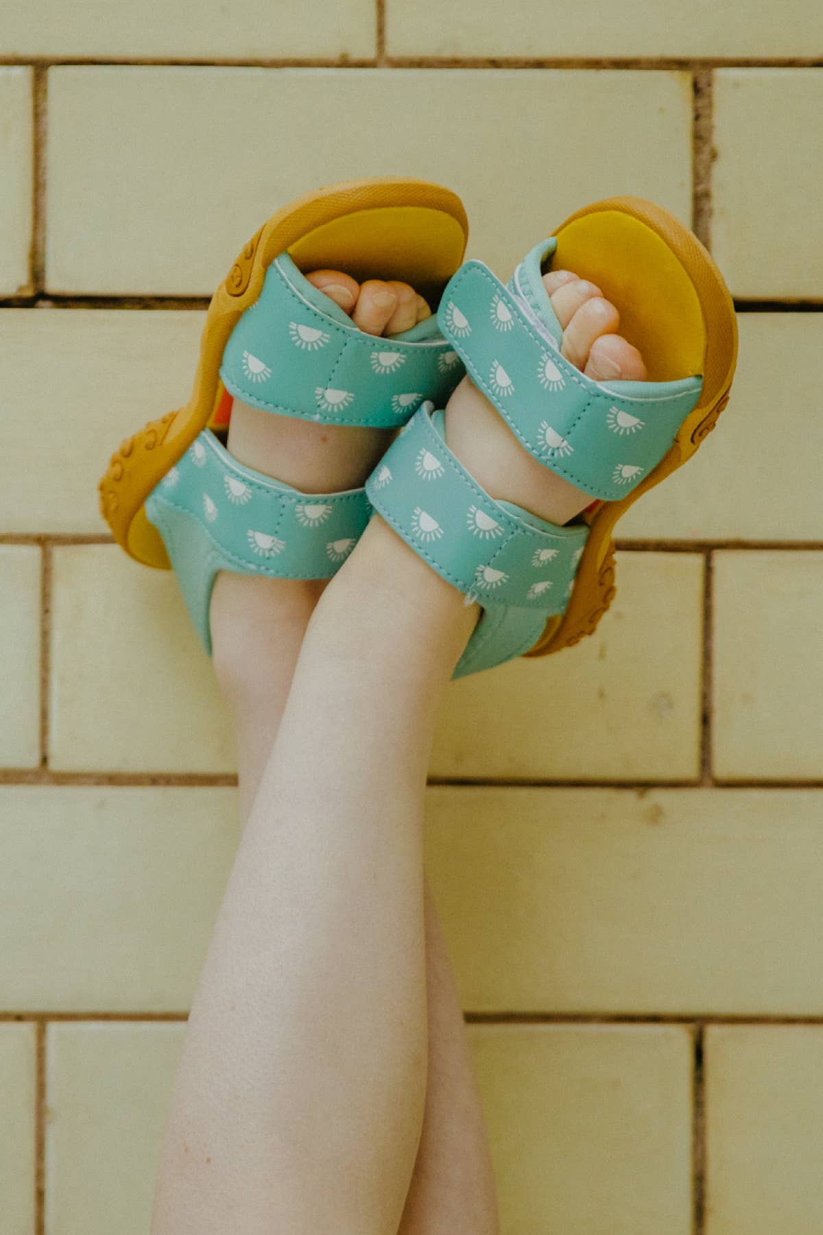 Grass & Air - Wholesale Sandals - Kids - Grass & Air Kids Pistachio Colour-Changing Sandals8