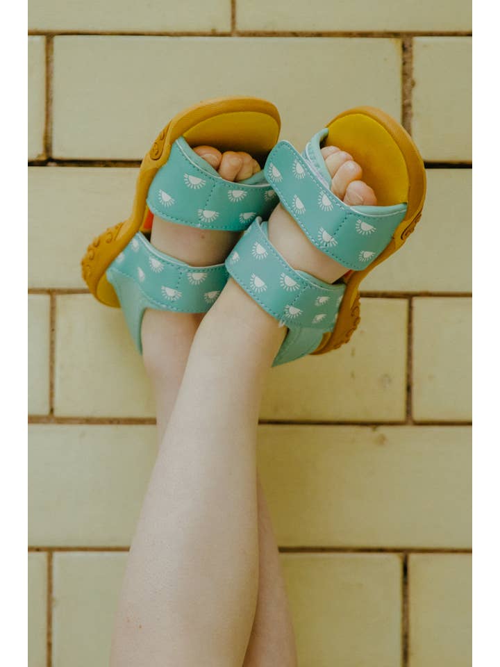 Grass & Air - Wholesale Sandals – Kids - Grass & Air Kids Pistachio Colour-Changing Sandals8