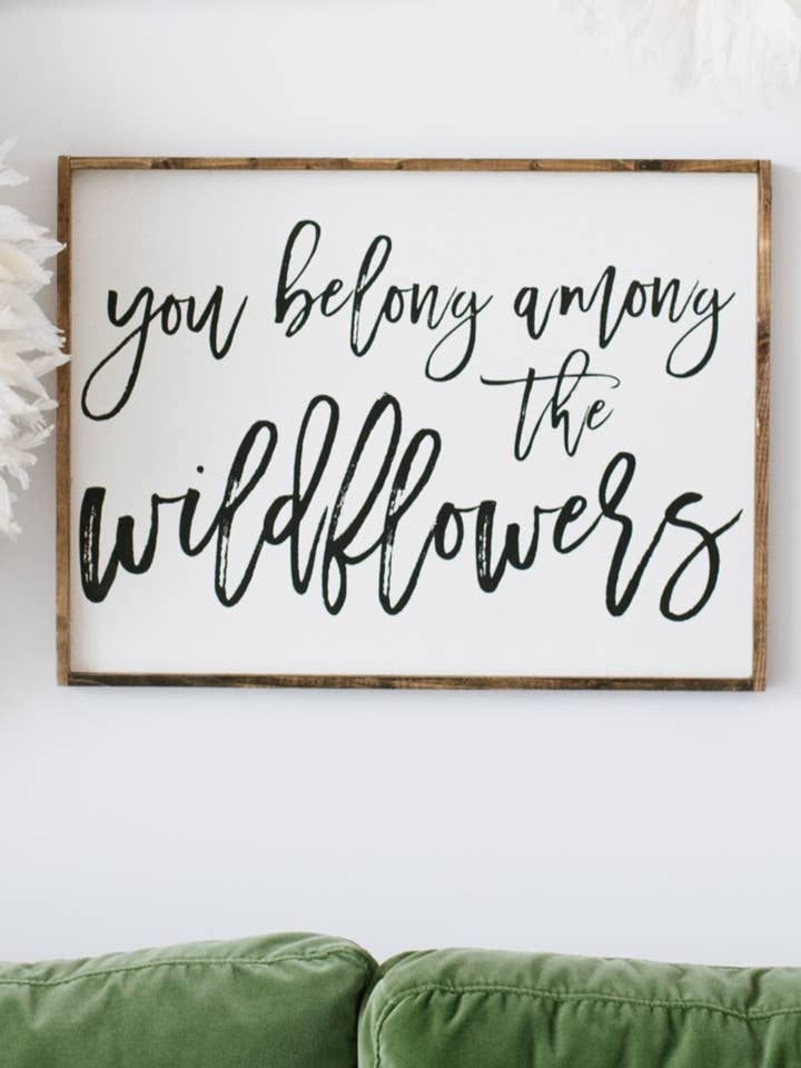 Impression encadrée "Tu appartiens parmi les fleurs sauvages" pour la vente par Williamraedesigns