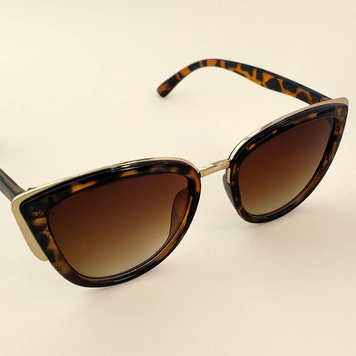 ACCITY - Wholesale Sunglasses - Women's - BIG CAT EYE FASHION SUNGLASSES_CWASG0086