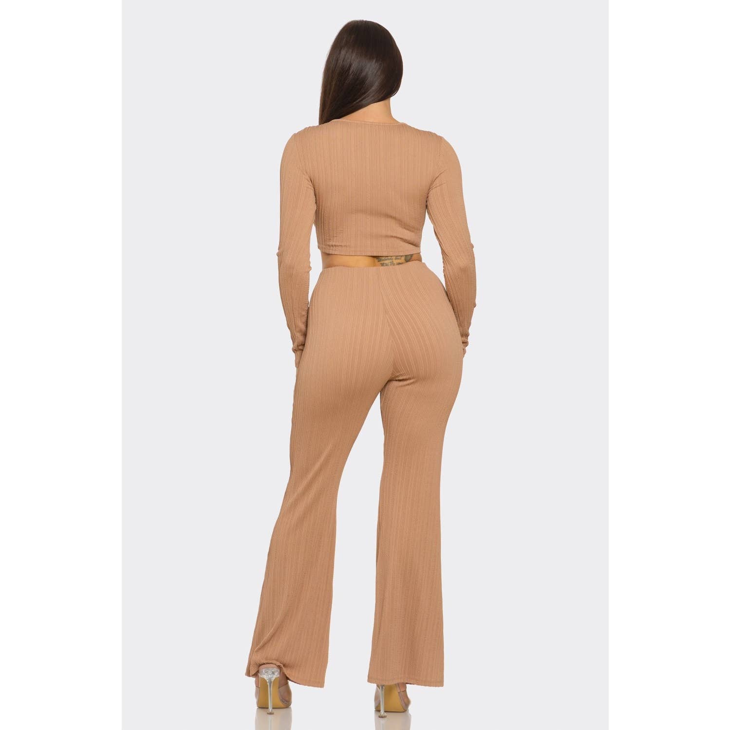 DORCAS – Conjunto de top e calça (roupa NÃO Casual) - Mulher por atacado – Conjunto de Top com Recortes e Anel Metálico e Calças com Franzido2