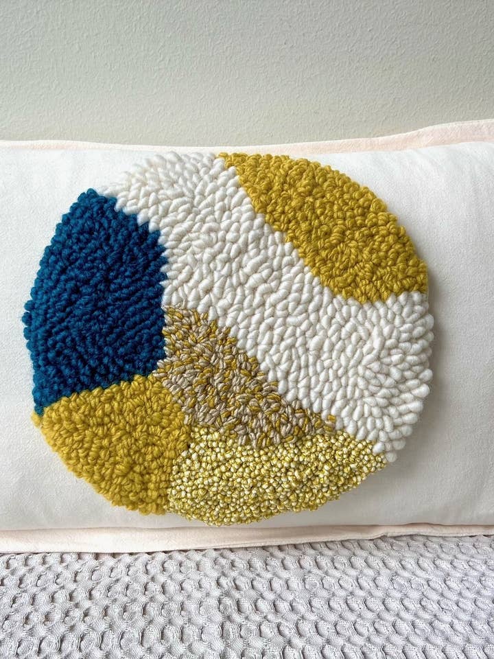 Decorative cushion for wholesale by LILOU