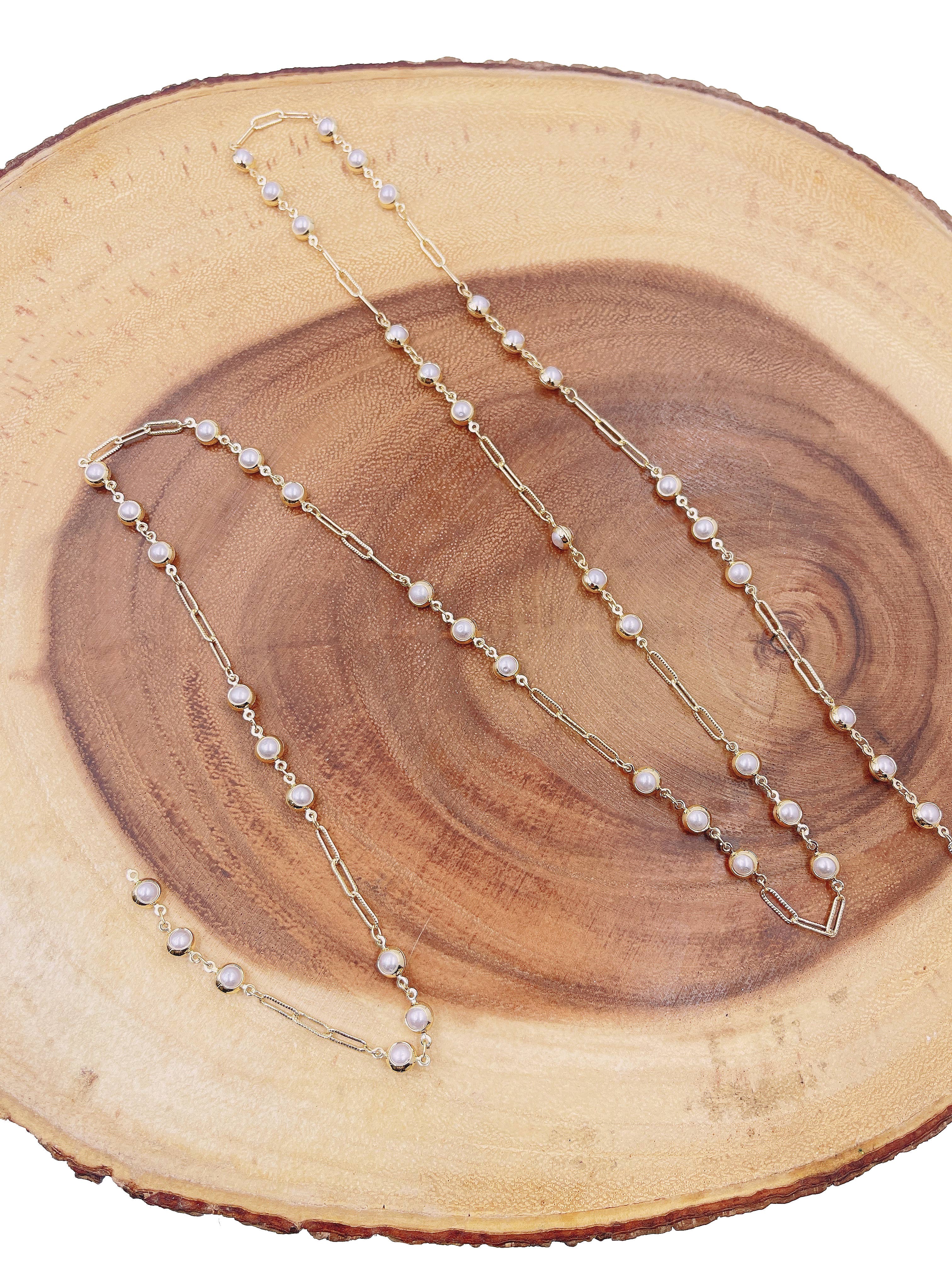 Beads Creation – wholesale Beads – White Pearl Heart Chain, MOP Pearl Chain by Foot, CH2968