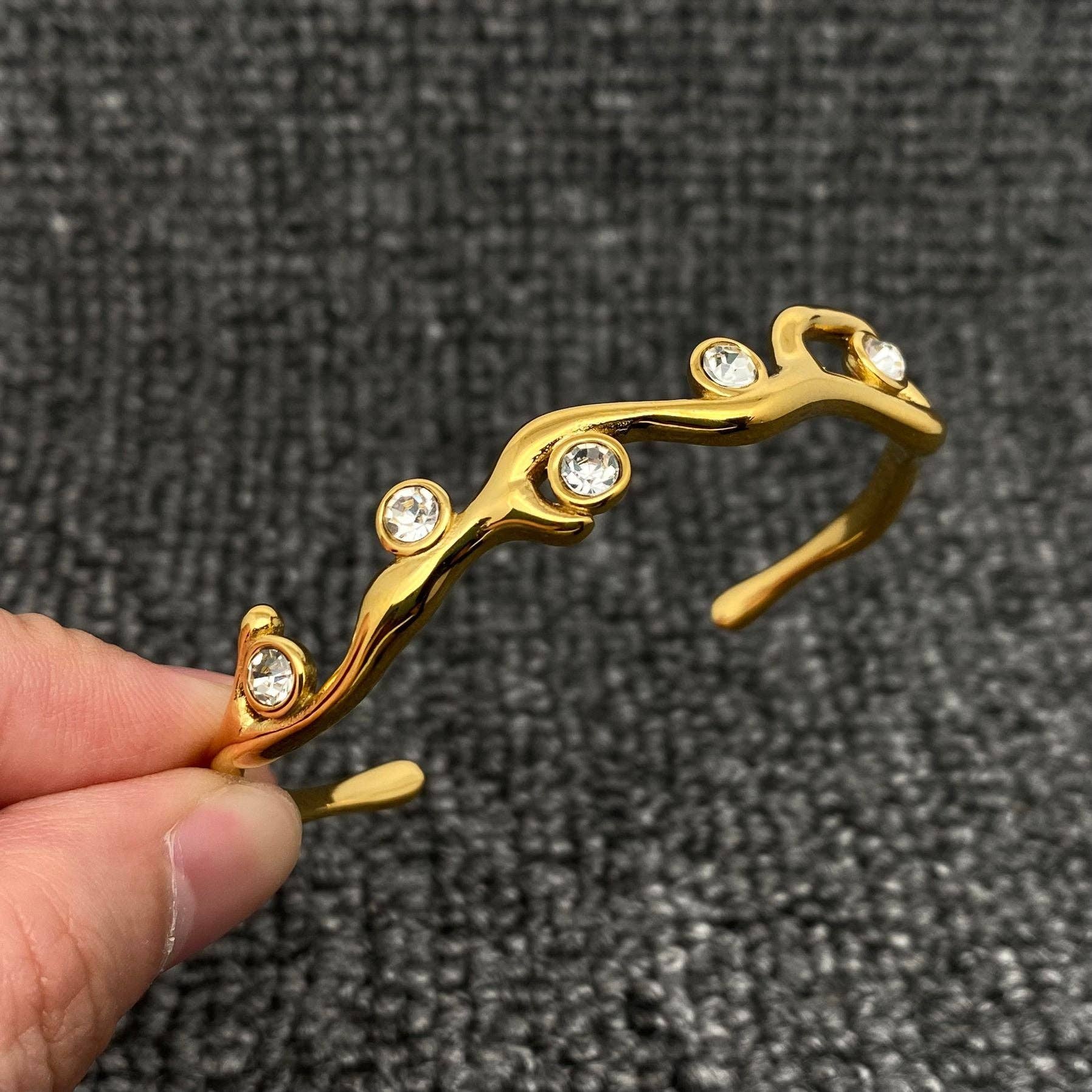 Mio Queena - Wholesale Cuff Bracelet - Inlaid Zircon Branch Shape 18K Gold Plated S.Steel Cuff - FGS1