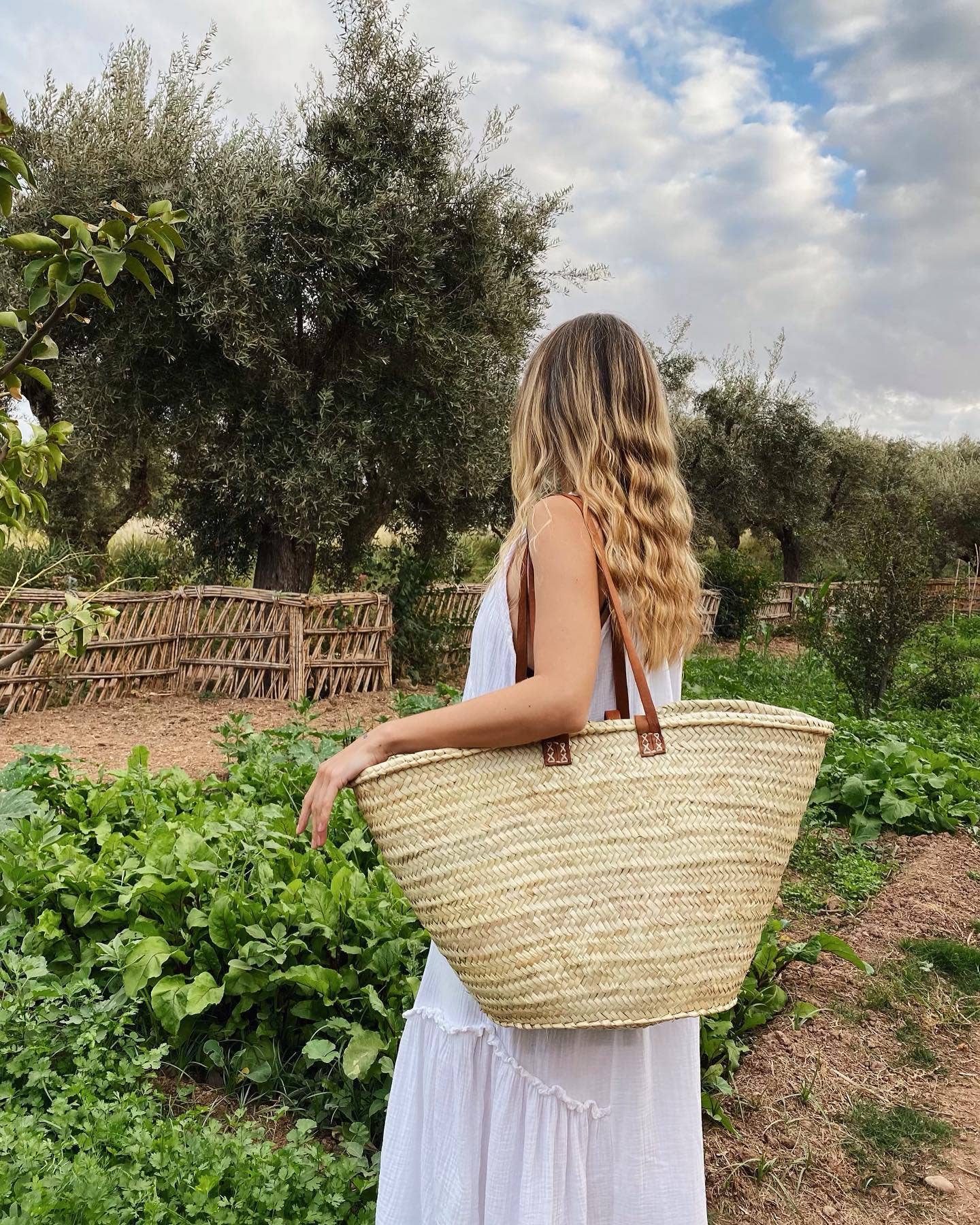 NomadWeave Ltd - Wholesale Beach Bag - French basket with double leather handles, market basket12