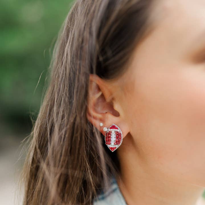 Taylor Shaye Designs - Wholesale Knopjes/oorstekers - Kastanjebruine voetbalknuppel met kralen0