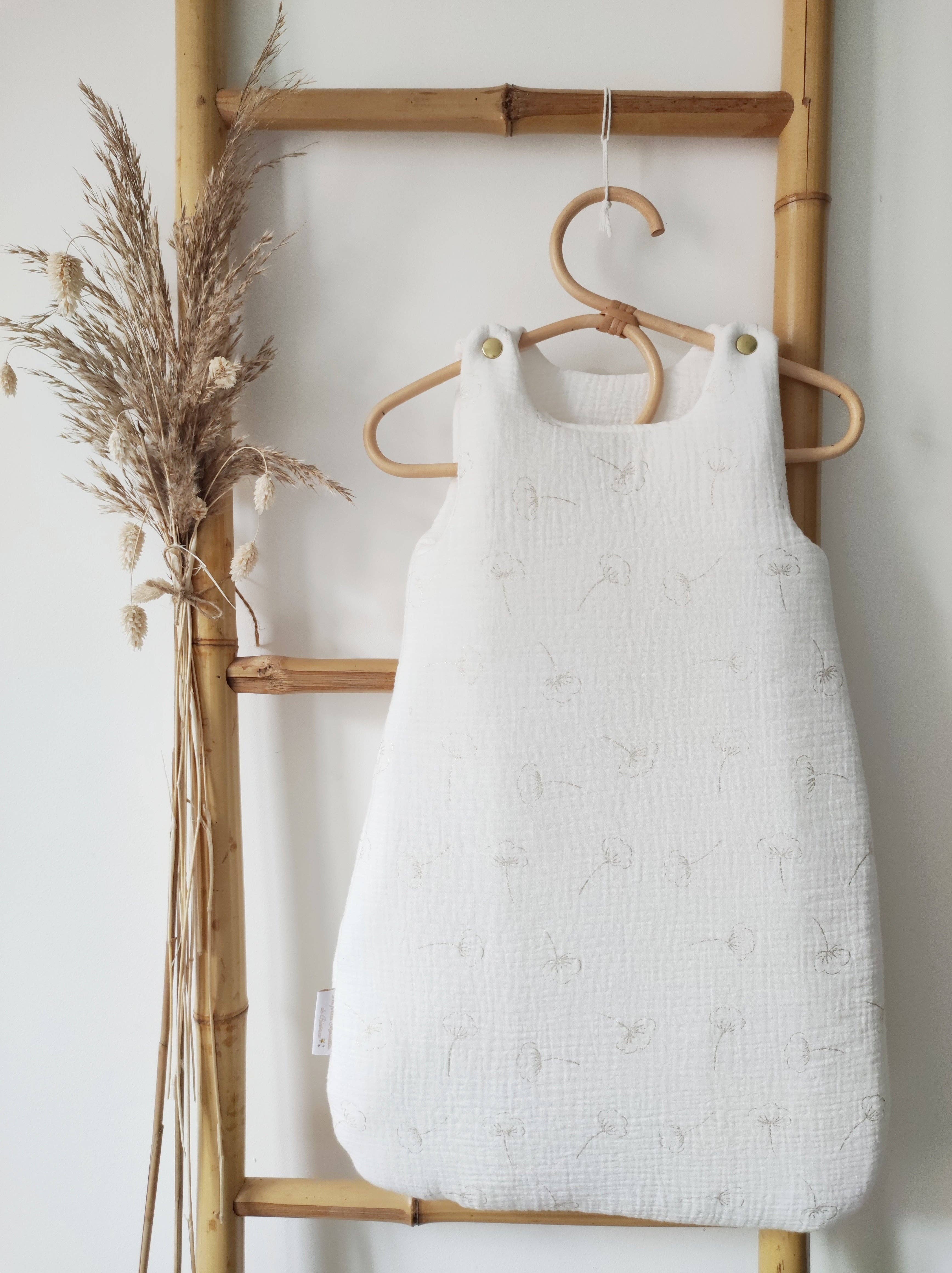 Les p'tites Merveilles de Bérénice - Wholesale Bodysuit (Non-Footed) - Baby - Sleeping bag 0-3 months “Golden cotton flowers” in off-white double cotton gauze2