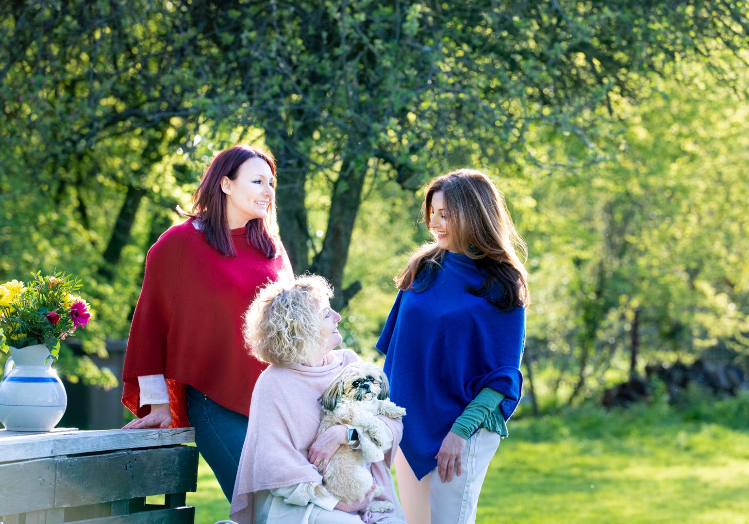 Creatico - Wholesale Poncho - Women's - House of Conti Firenze Cashmere Blend Italian Poncho Regular7