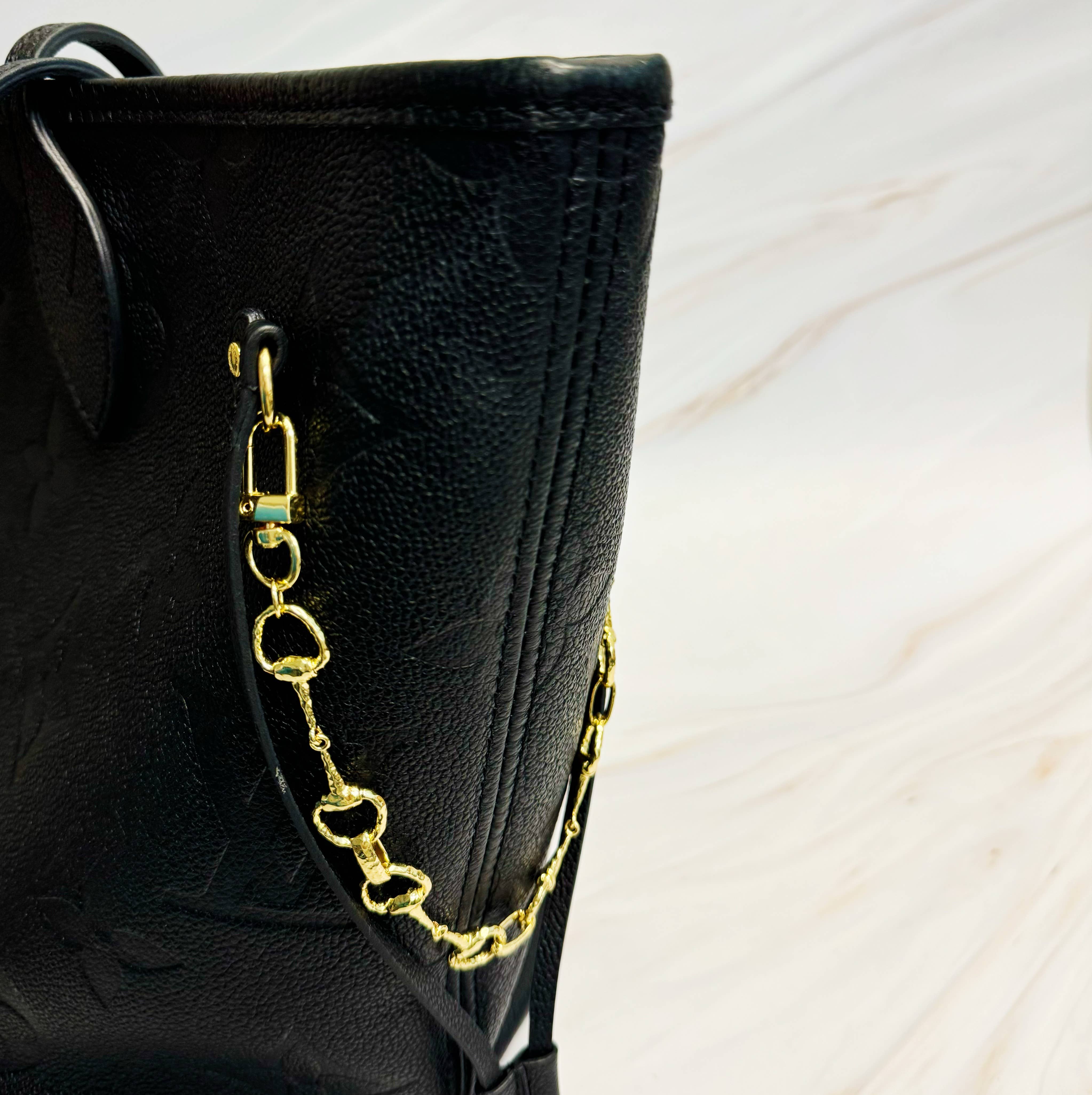 Ellison+Young - Venta al por mayor Cordones - Mujer - Cordón de pulsera Equestrian Linked para teléfono2