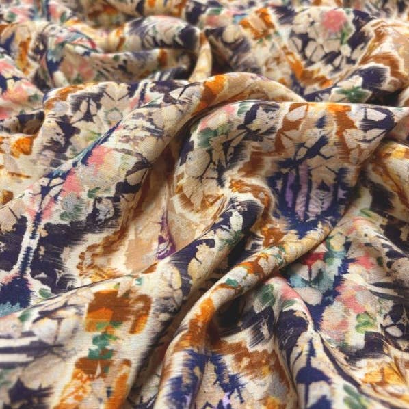 Ermani Group Inc - Sustainable High-End Fabrics - Wholesale Fabric - High-quality Viscose Crepe Fabric Made in Italy.