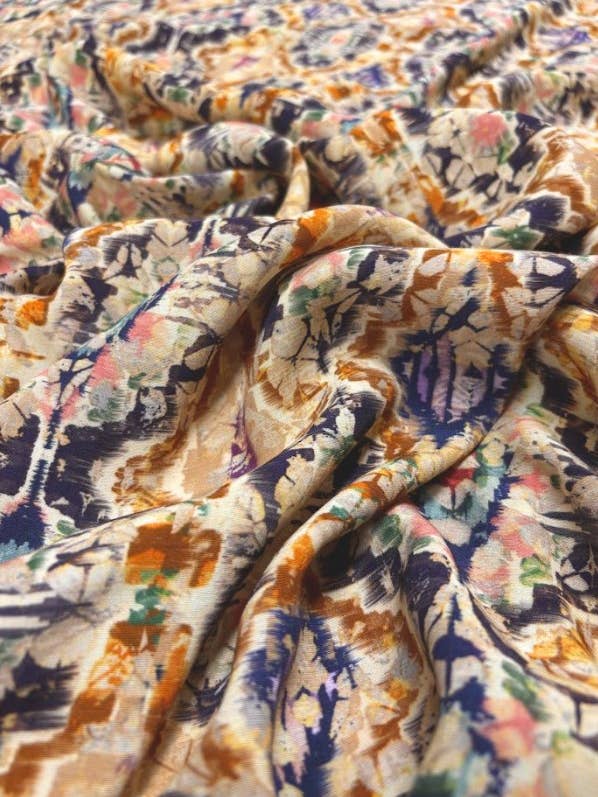 High-quality Viscose Crepe Fabric Made in Italy. for wholesale by Ermani Group Inc - Sustainable High-End Fabrics