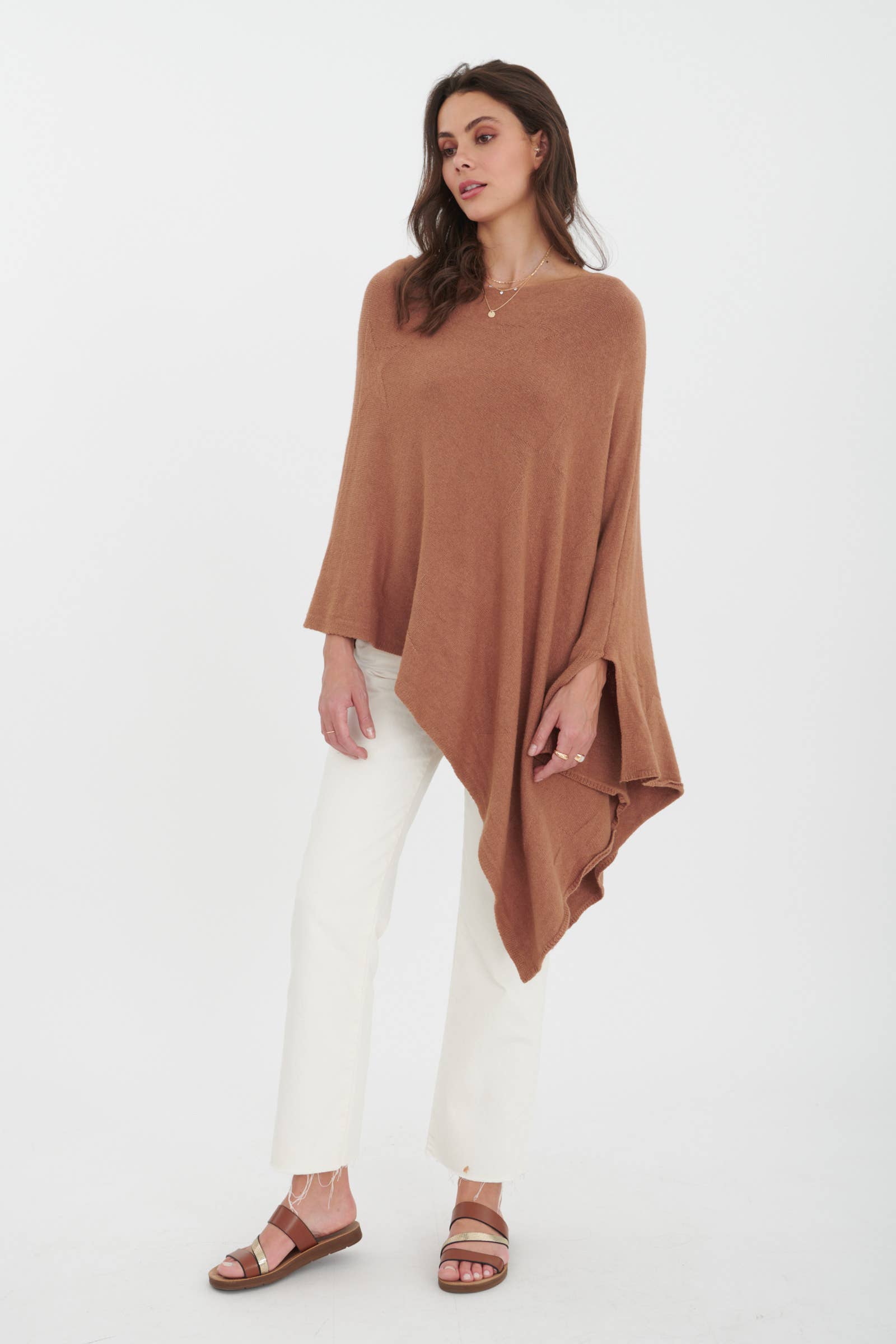 ORNELLA PARIS - Wholesale Poncho - Women's - LEL-P0076 'star' poncho1