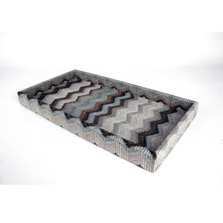 Signature Home Collection GmbH – wholesale Decorative tray – Rectangular synthetic leather zigzag gray cosmetic tray3