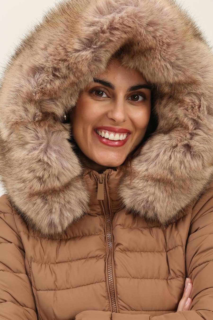 Attrait Paris - Wholesale Puffer Jacket - Women's - Long quilted down jacket with fur on hood14