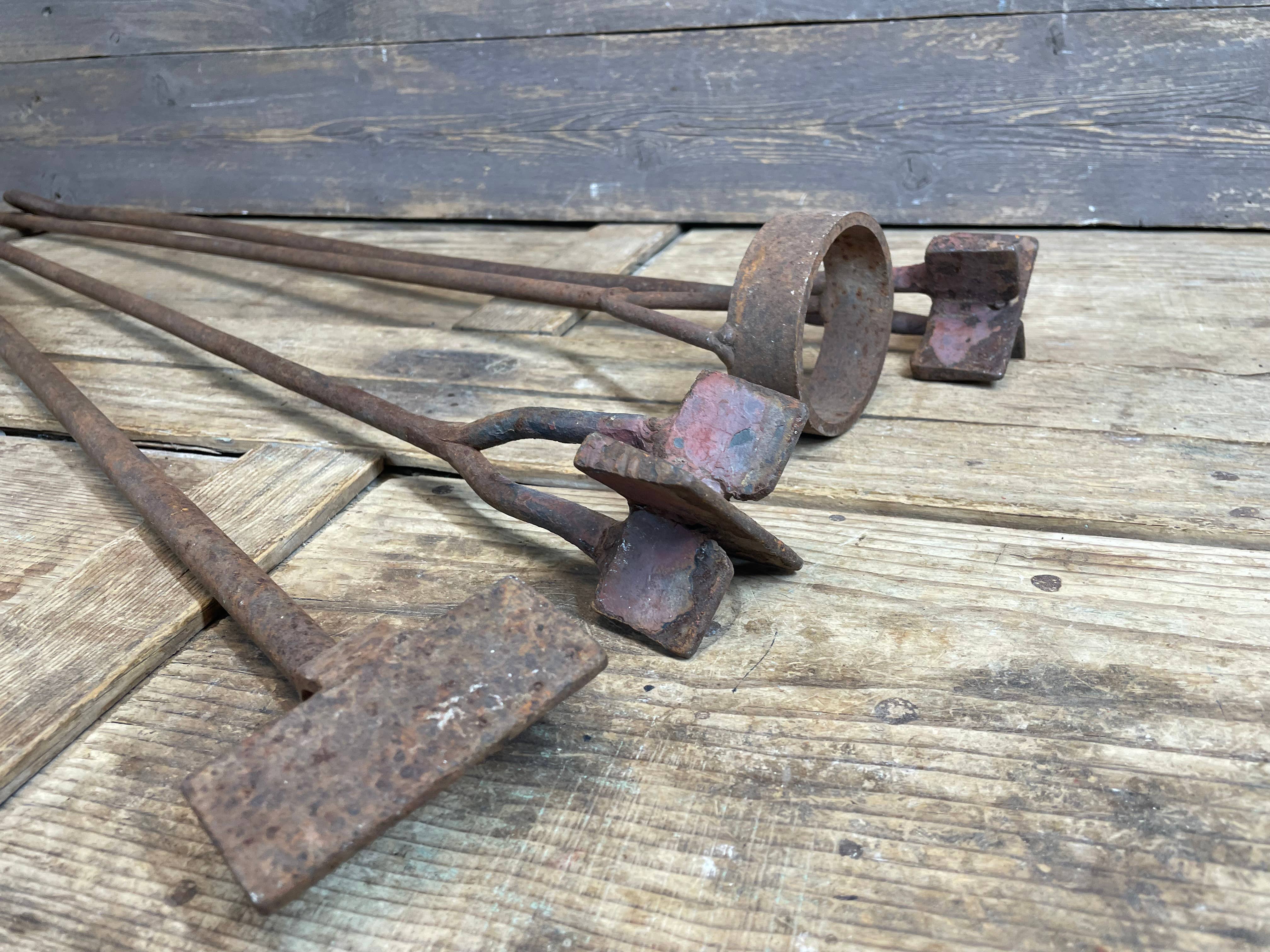 My Amigos Imports - Wholesale Decorative Tabletop Object - Long Branding Iron-Rustic-SR-Metal-Western-Cowboy-3 Ft. Long4