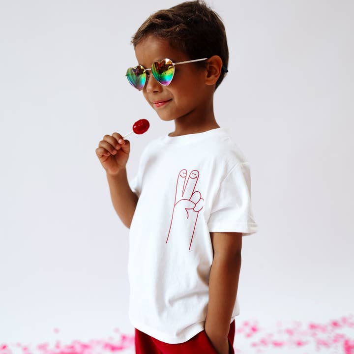 PAIX + AMOUR | T-shirt Enfant pour la vente par Minimalist Folk Co.