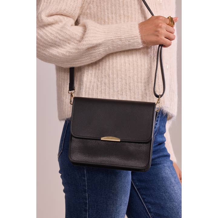 Cherry Paris - Wholesale Messenger Bag - Women's - MANUELA PALMELLATO Bag - 418637