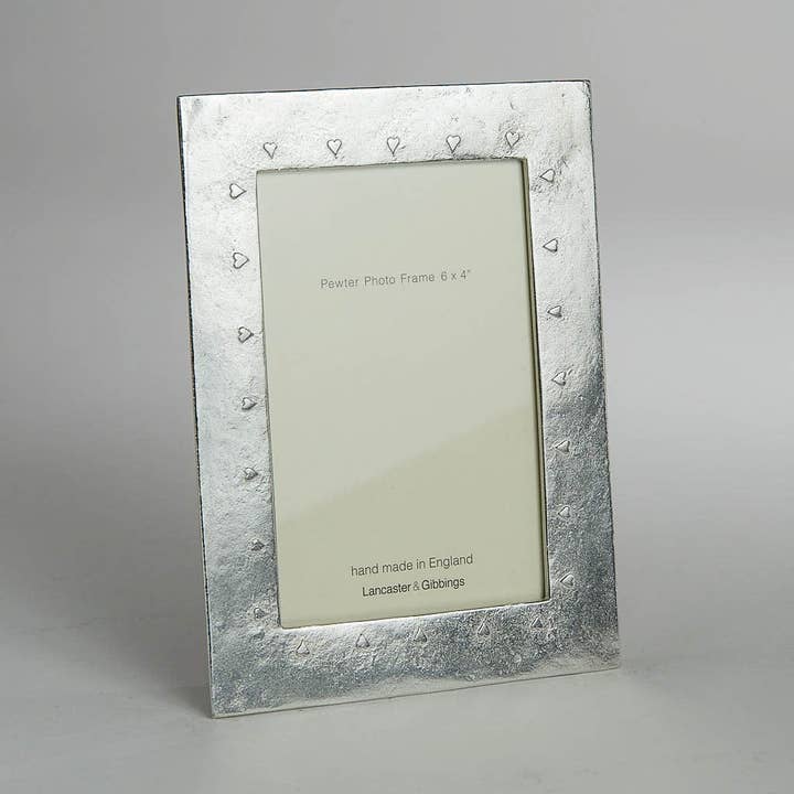 Lancaster and Gibbings - Wholesale Picture Frame - Hearts Hand Cast Pewter Photo Frame
