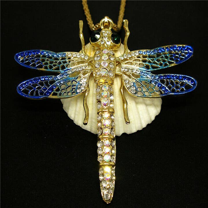 Collier de créateur Dragon Fly pour la vente par Sassy Jewelry Collection
