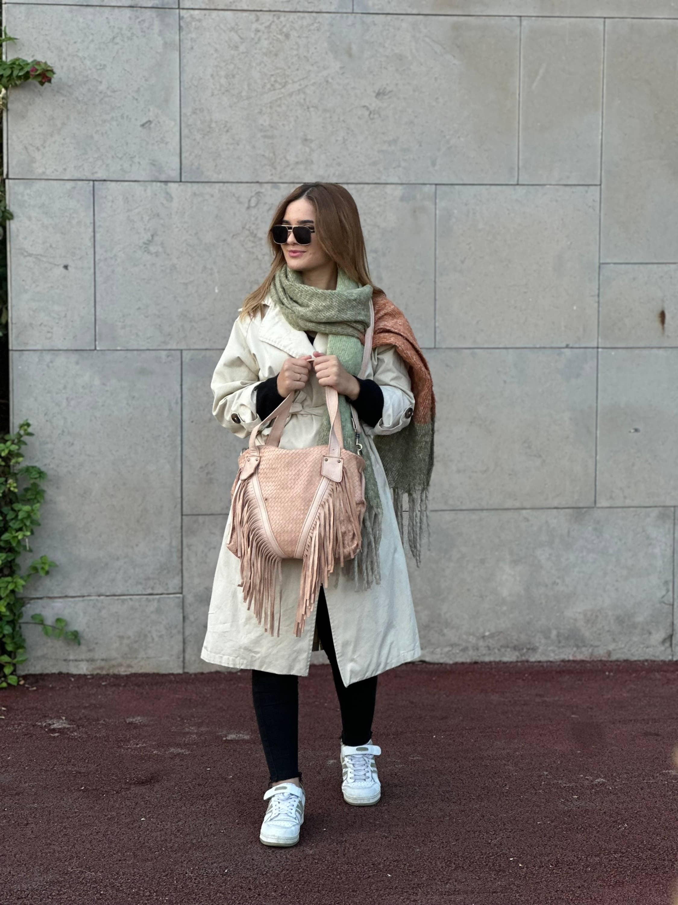 Berberwoolrug - Wholesale Schoudertas - Dames - Leren tas met geweven franjes, handgemaakte westerse gevlochten portemonnee9