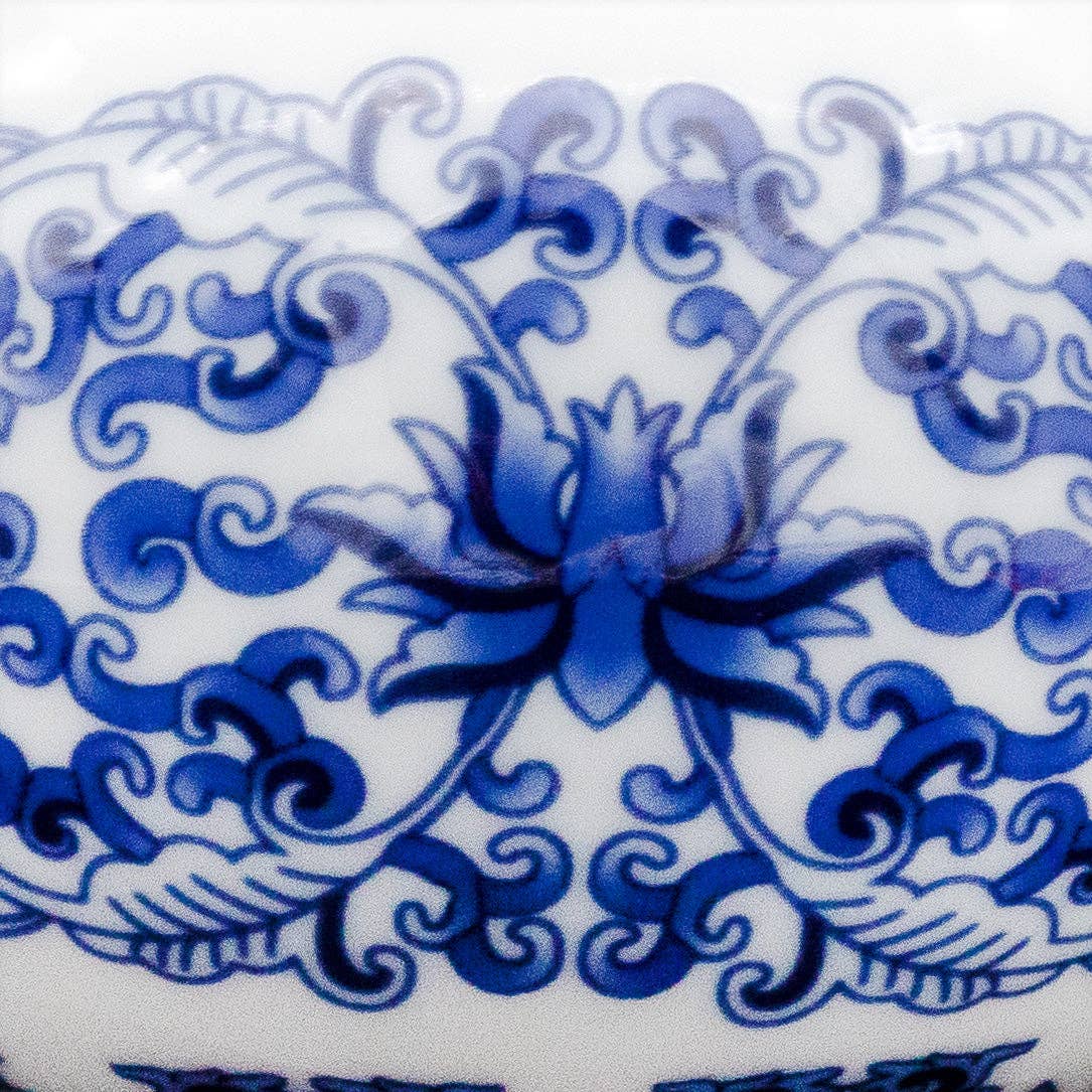 Kurated Korner - Wholesale Vase - AuldHome Design Blue and White Chinoiseries Vases (Set of 3)7