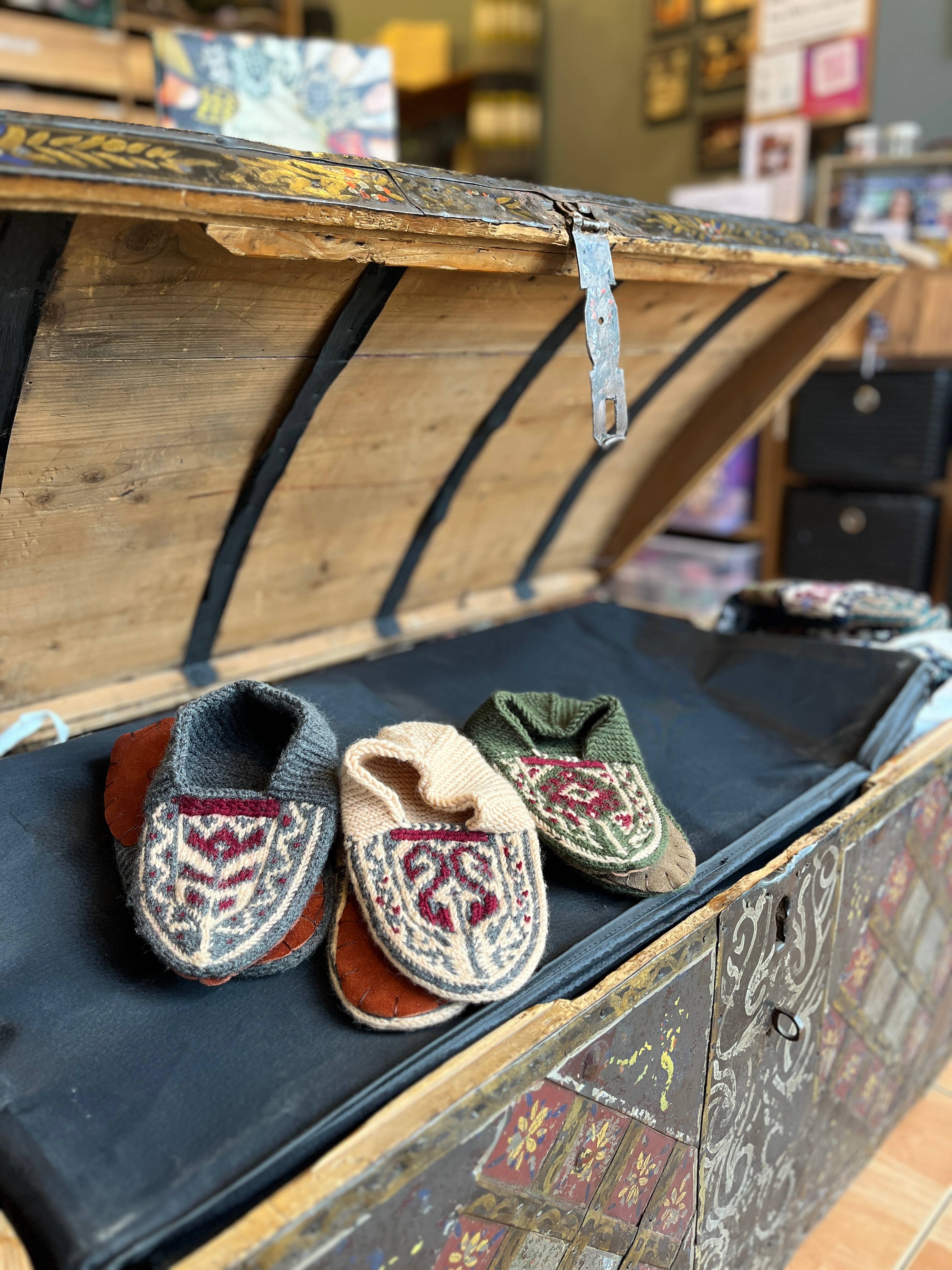 Azerbaijani Socks - Wholesale Slippers - Women's - Adult Women's Slippers : Set of 9 : Green, Tan, Grey0