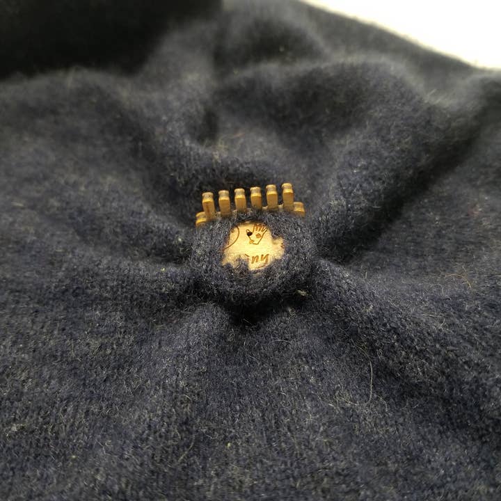 Katrinkles - Wholesale Knitting/Crochet Supplies - Tiny Darning Loom4