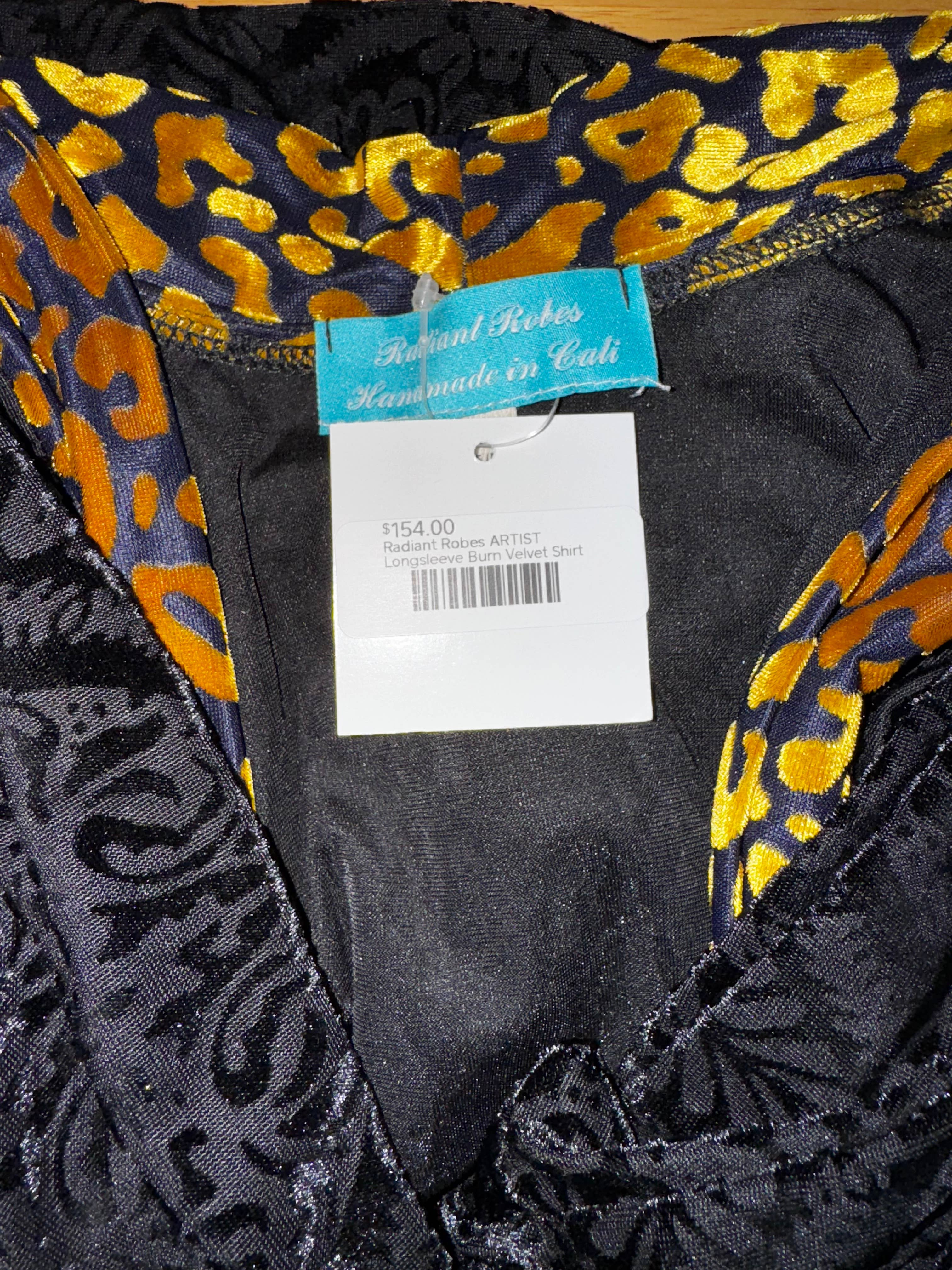 Radiant Robes – Engroshandel Kimono - Dame – Håndlavet Boho Sort Tigerstribet Brændt Fløjl Kaftan11