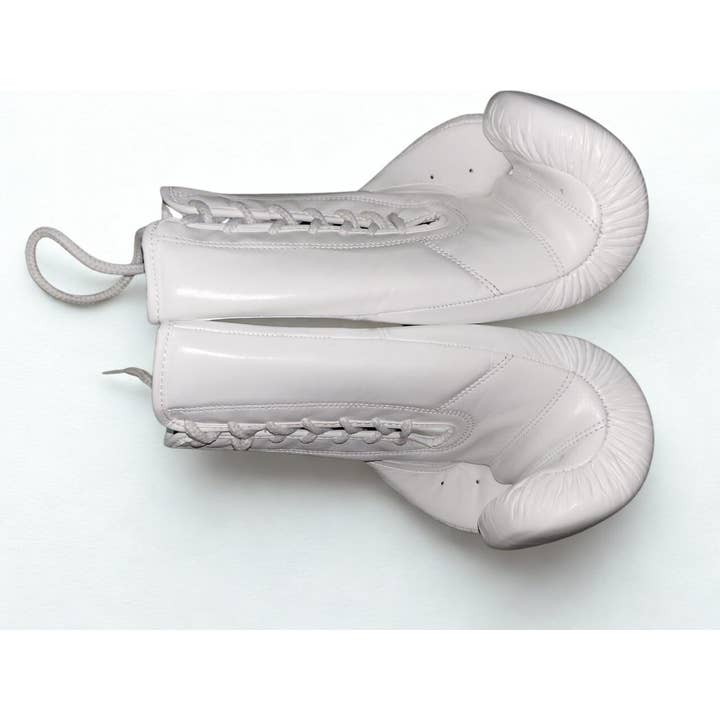 Factory Blanks - Wholesale Sporting accessories - LACE-UP PRO BOXING GLOVES – FIGHT GEAR & TRAINING USE2