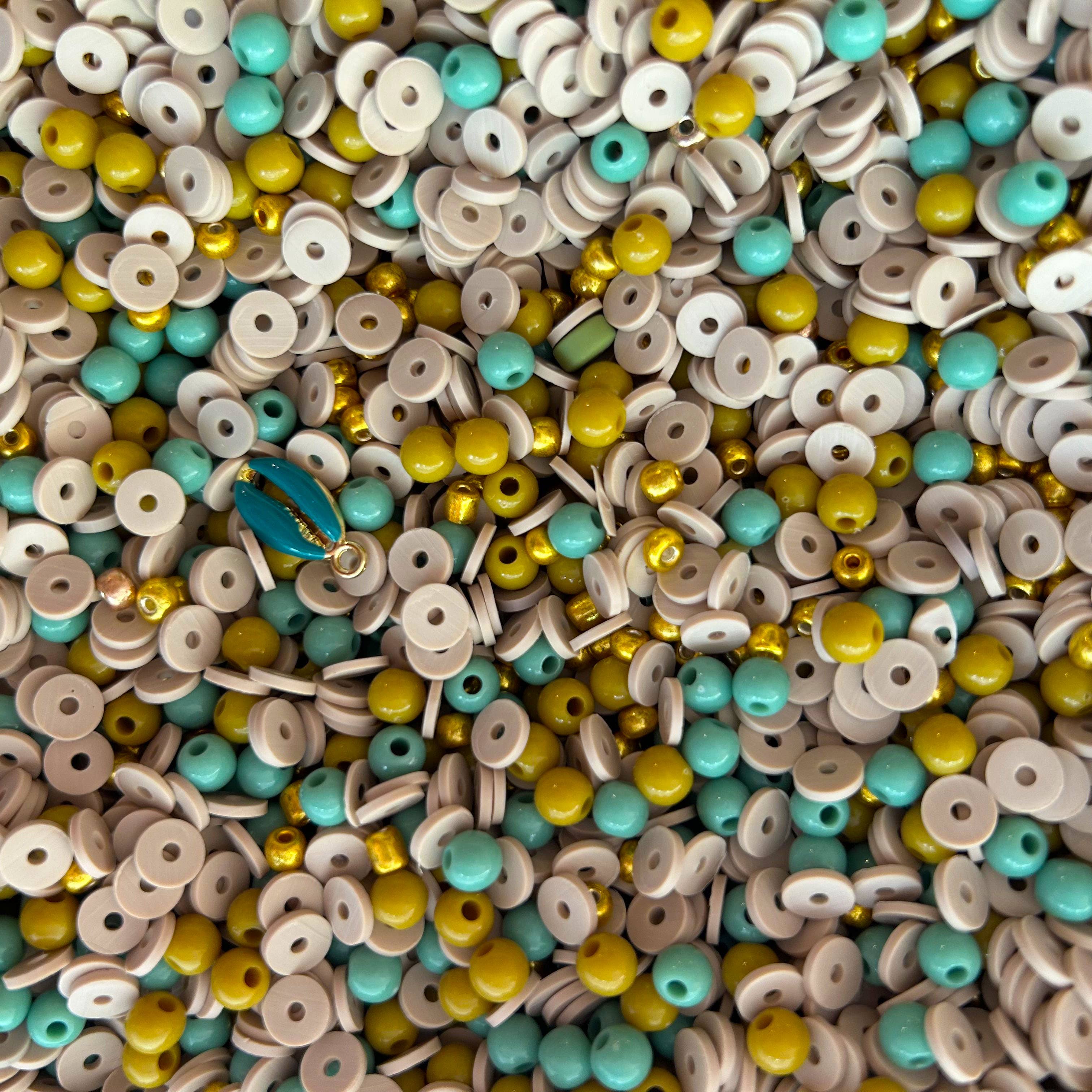 Mamie dans les orties – Joias DIY - Crianças por atacado – Kit Mix Pulseira Pérola MAYA1