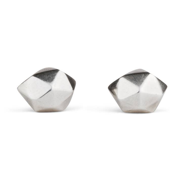 Tiny Fragment Ohrstecker aus Sterlingsilber für den Großhandel von Corey Egan