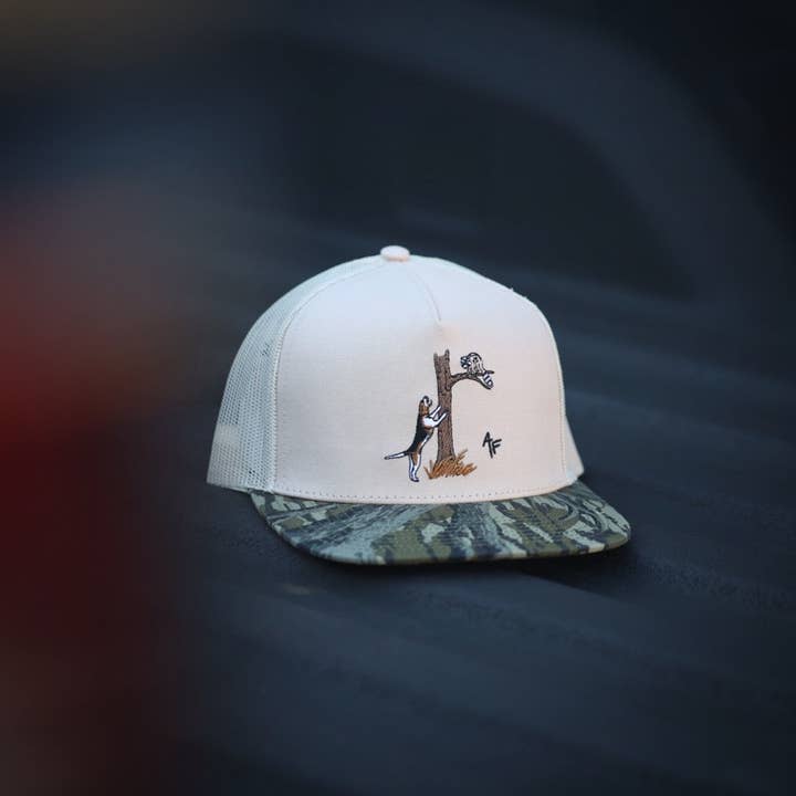 American Fetcher - Wholesale Trucker Hat - Unisex - Coondog - Tree Stand1