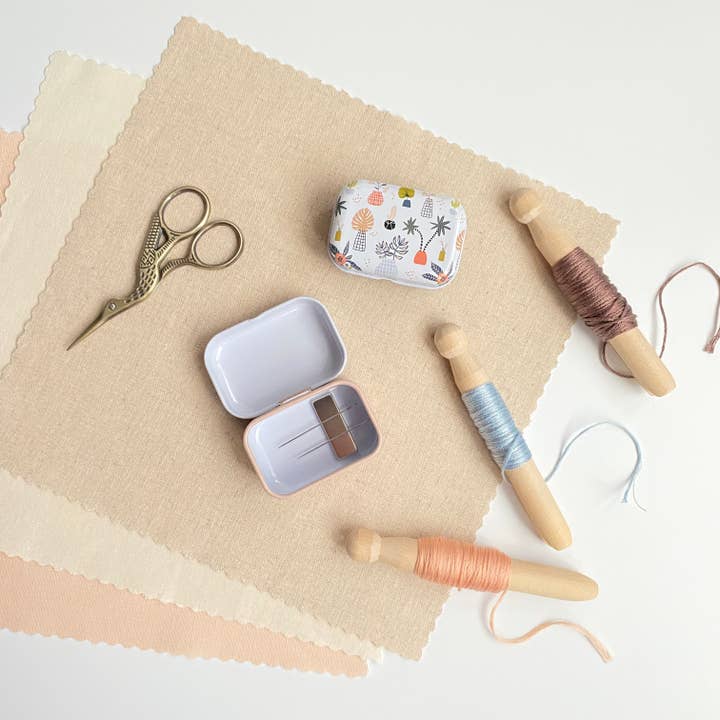 Eight22Crafts - Wholesale Embroidery/Cross Stitch Supplies - Magnetic Needle Tin, Modern Floral Needle Case6