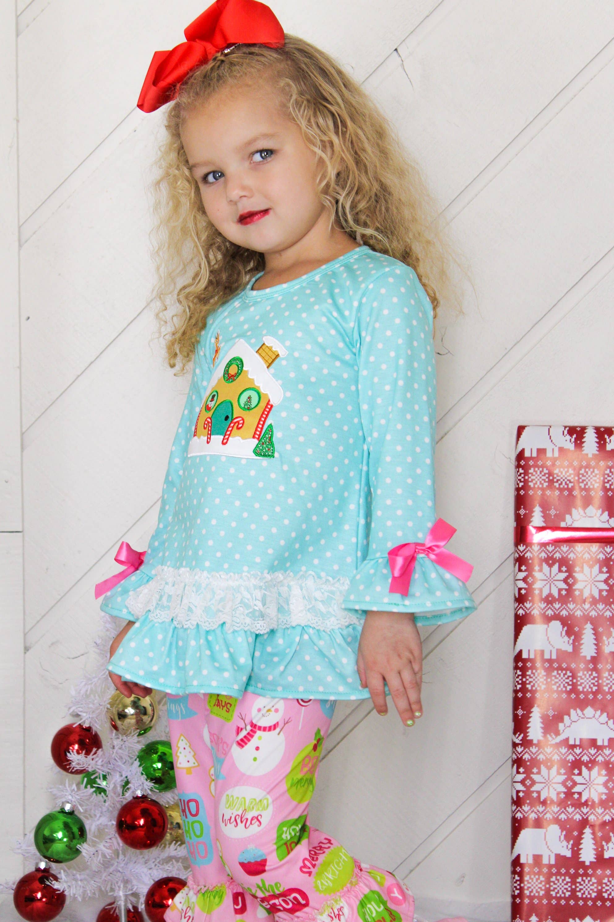 Angeline Kids – wholesale Top & trouser set – Kids – Baby Girls Merry Christmas Gingerbread House Ruffle Top Pants Set - Mint Pink2
