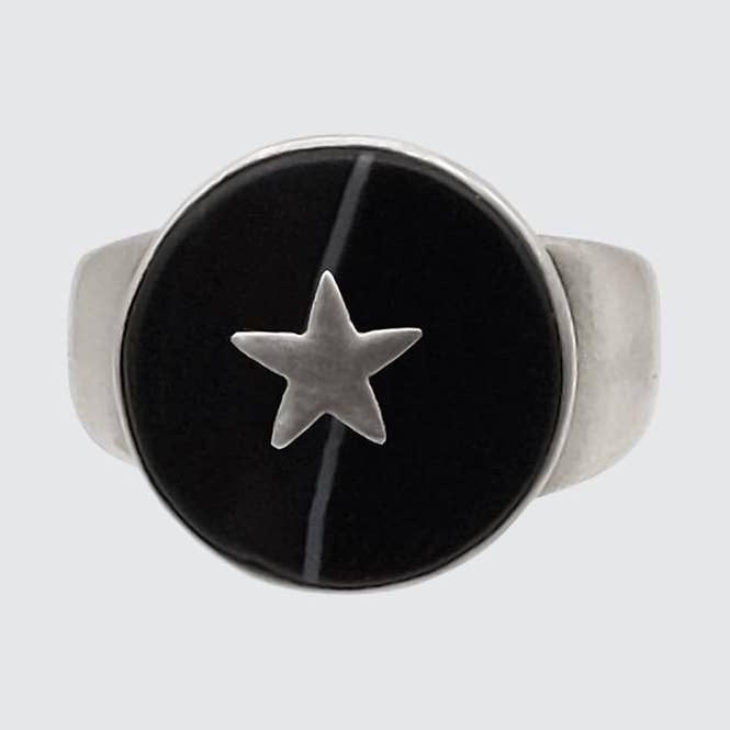 Bague étoile ronde pour la vente par Jane Diaz NY
