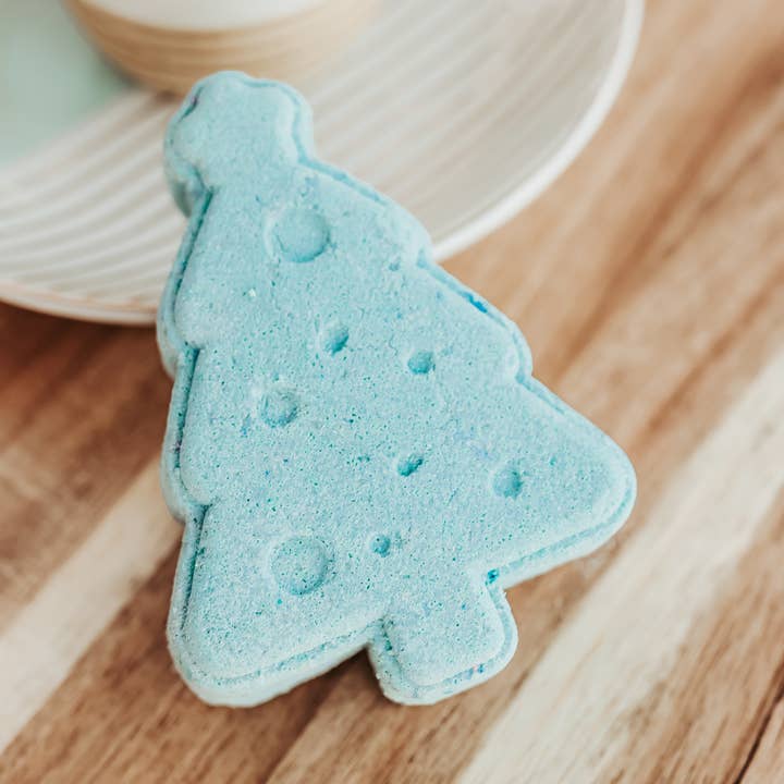 Bombe de bain végétalienne Olivia Christmas Stocking Stuffer pour la vente par Pure Poetry Cosmetics