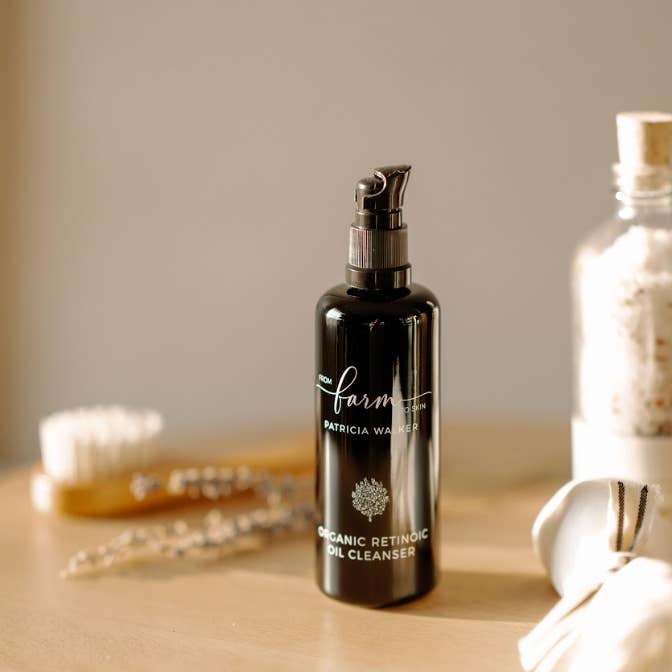 Farm to Skin - Wholesale Facial Cleanser - Organic Retinoic Oil Cleanser Backbar1