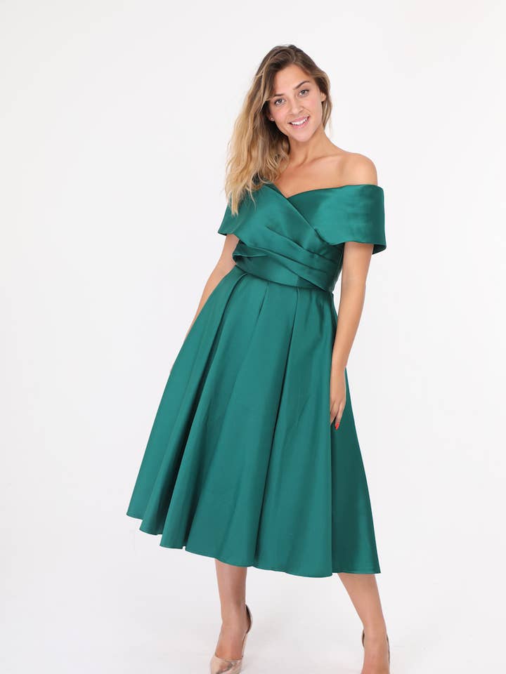 Emerald grøn cocktail midi kjole for engroshandel hos Les Voiliers