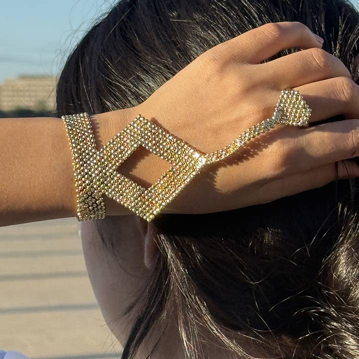 Urbiana – Großhandel Manschettenarmband – Handgeschirr mit Cuffed Cut Out Diamond1