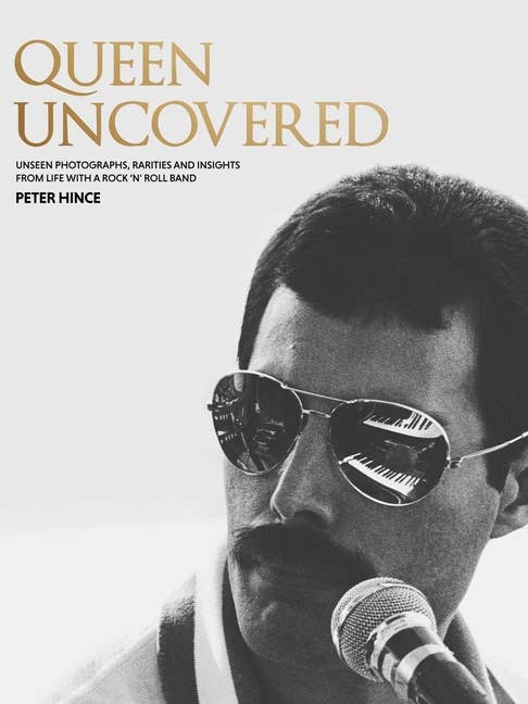 Reine dévoilée : Photographies inédites et perspectives pour la vente par Bradley's Book Clearance