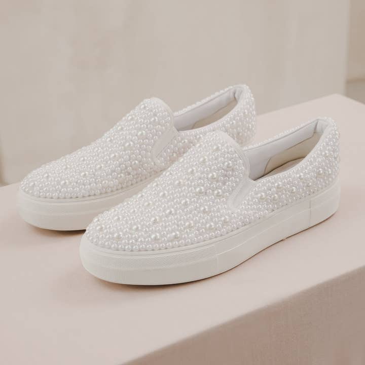 Pearl Slides and other Purchase Wholesale shoes lasts. Free Returns & Net 60 Terms on Faire trending on Faire.