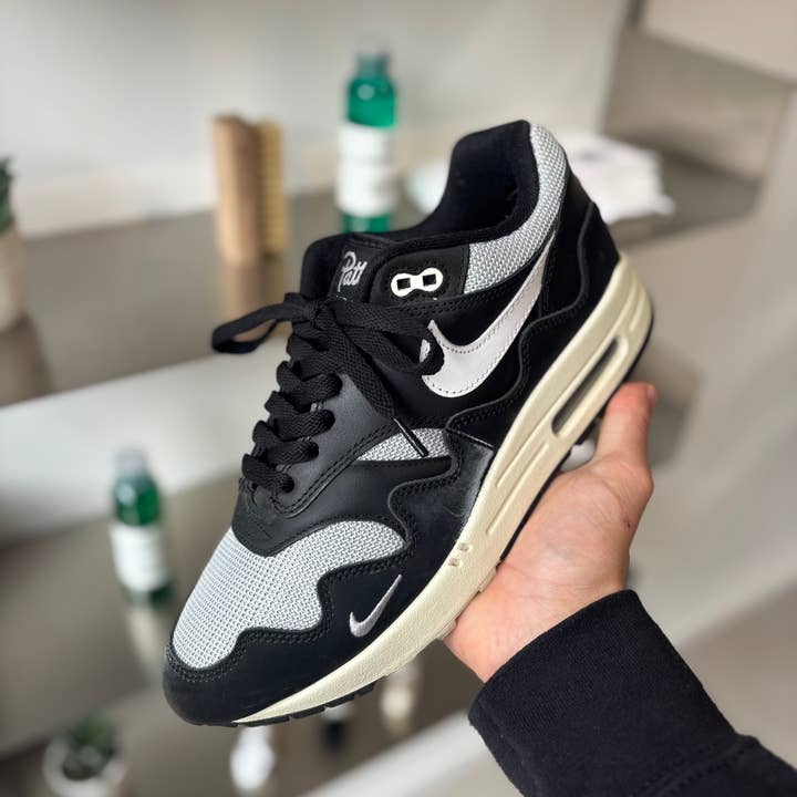 First Amsterdam - Vendita all'ingrosso Sneakers di tendenza - Donna - Lacci2