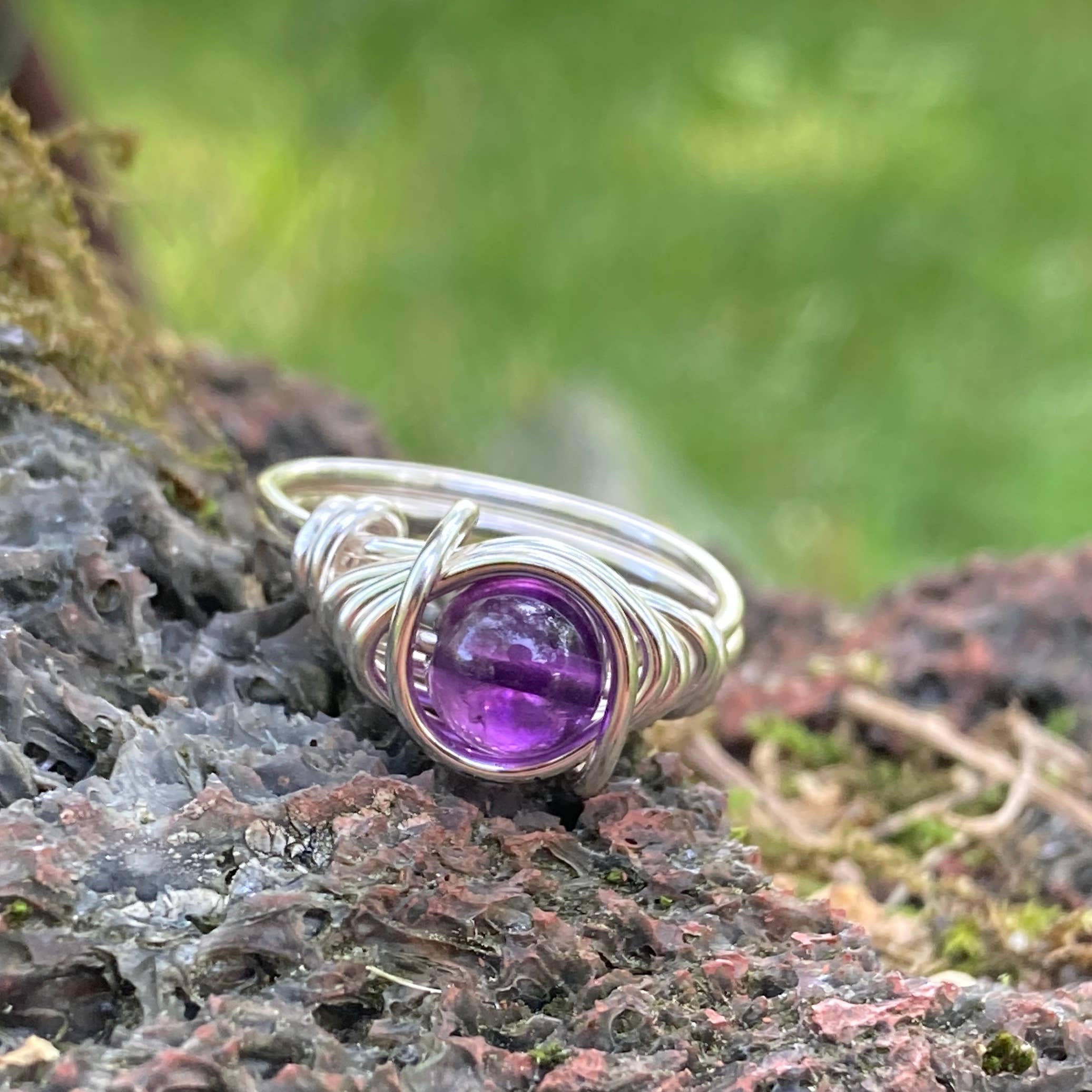 Distorted Earth - Vente Solitaire - Bague améthyste en argent, bijou en cristal Boho, pierre violette
