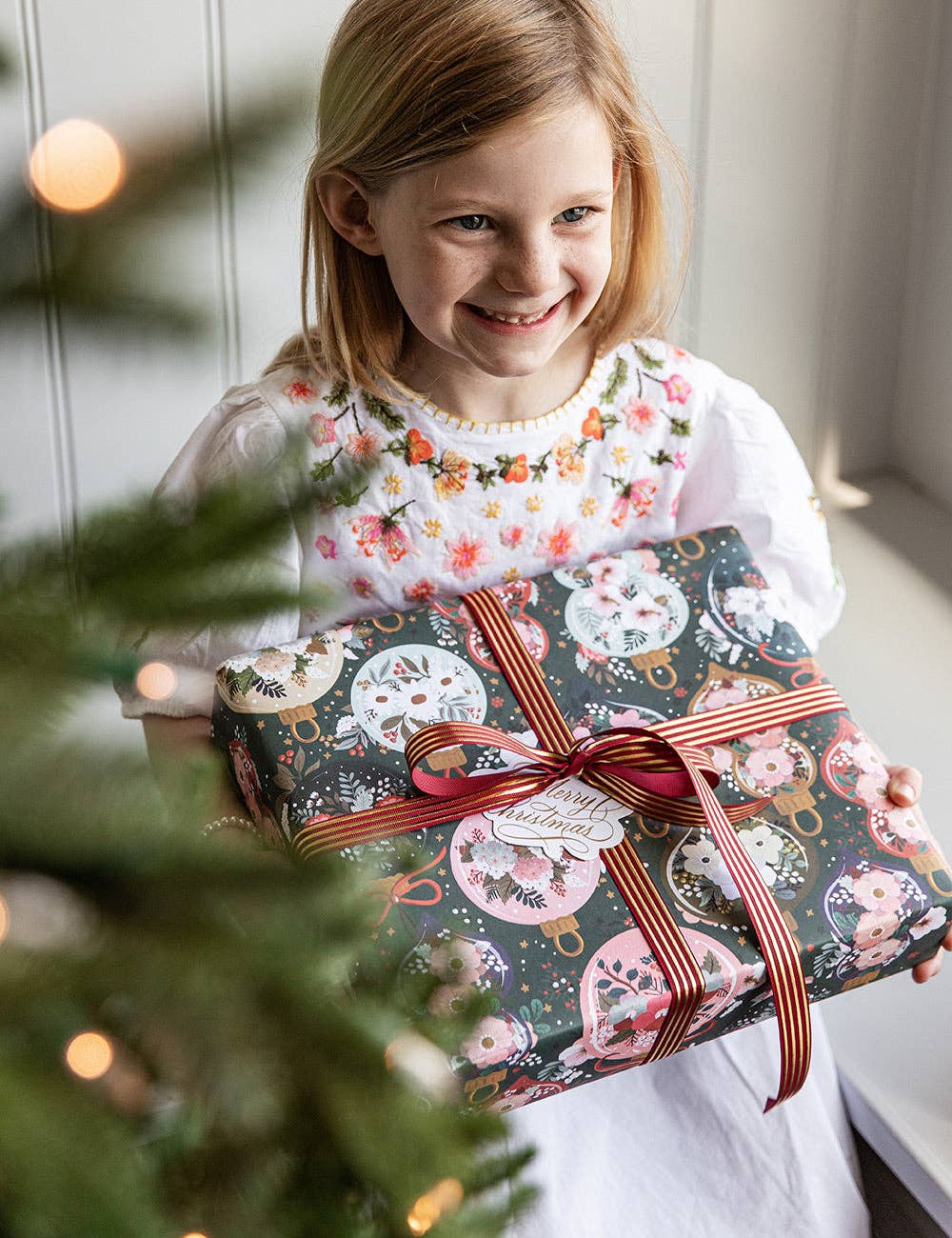 Bespoke Letterpress – Großhandel Band – Geschenke verpacken – Rotes Goldfolien-Geschenkband mit Streifen – 10 Meter14