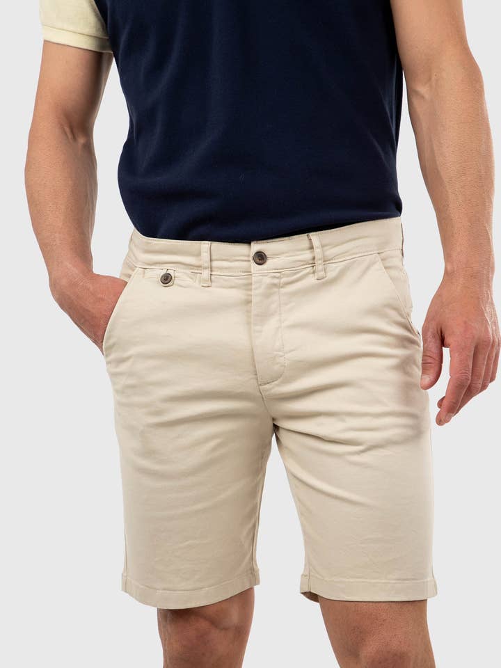 Bermuda Clásica Beige para venta al por mayor de williot